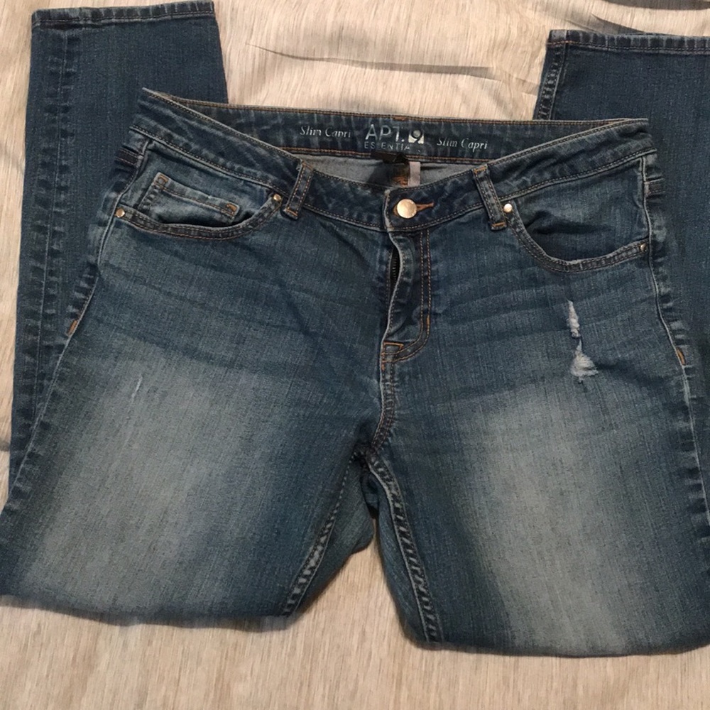 Apt 9 Slim Capris
